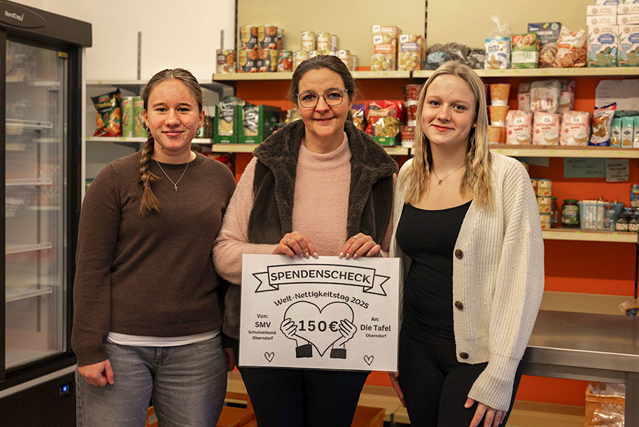 Kleines Geschenk mit großer Bedeutung | Nettigkeitstag Schulverbund | 13.11.25